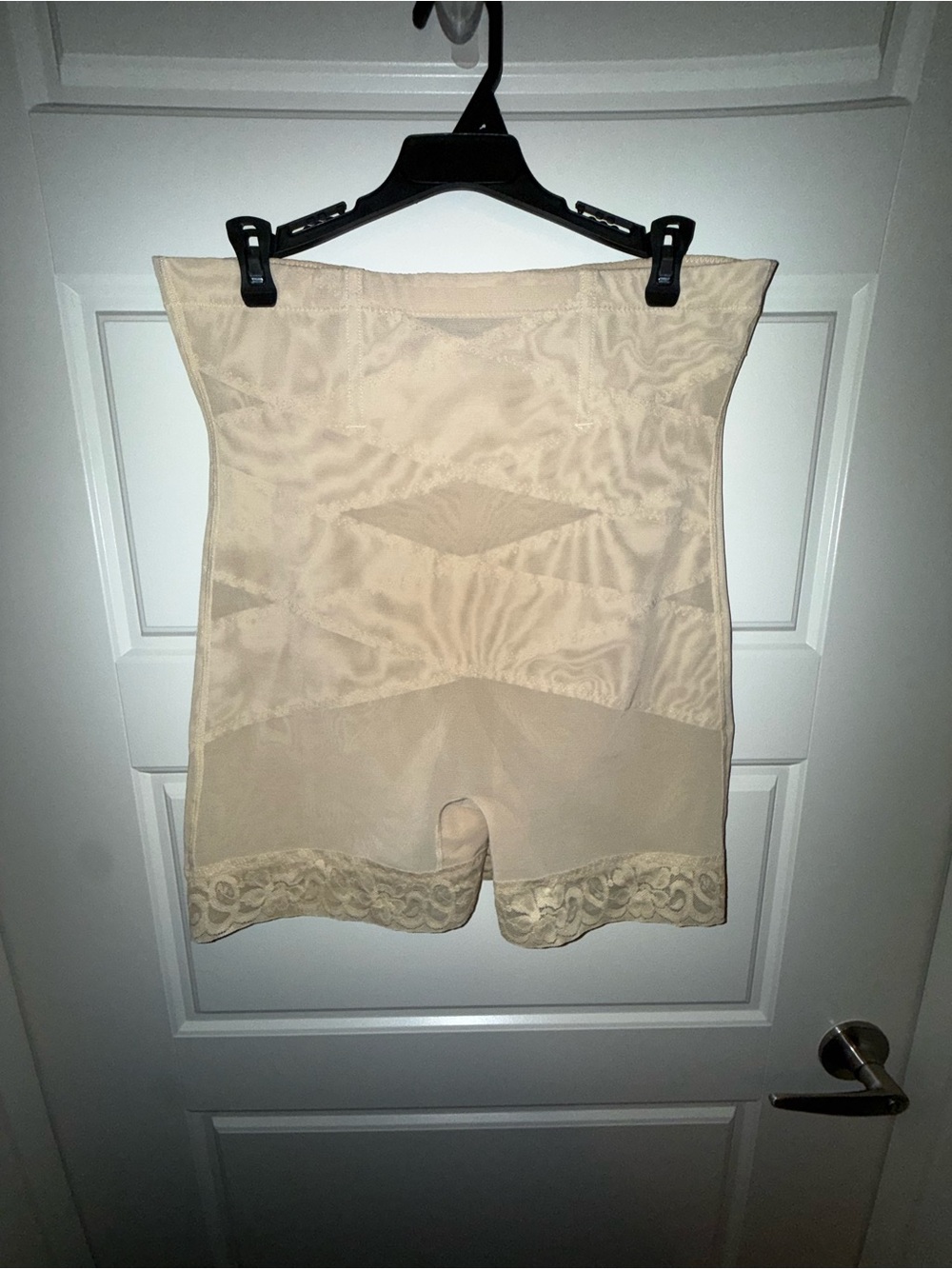 Butt lifting shape wear